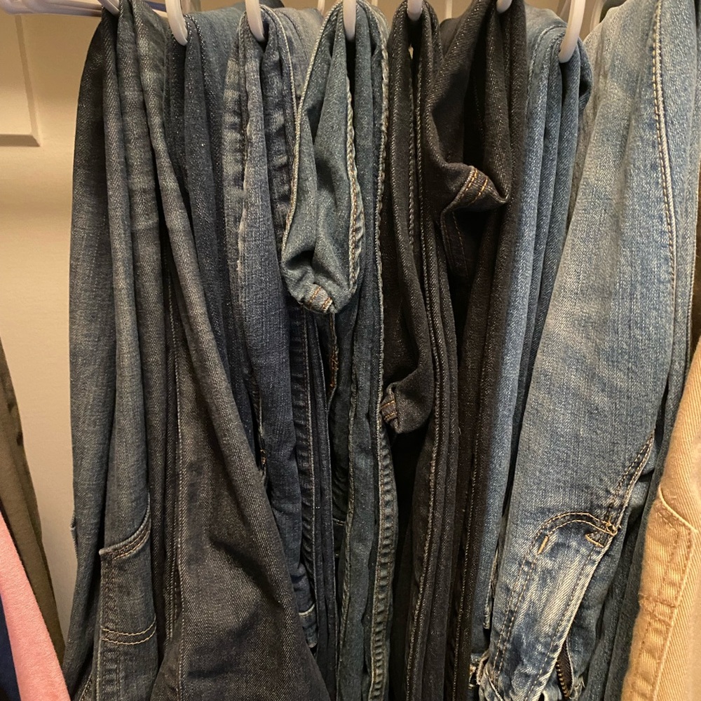 Levi's Dark Denim Jeans size 31/32 5 pairs